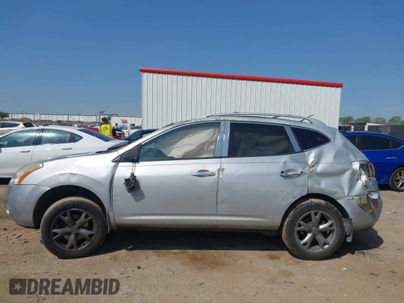 2009 Nissan Rogue SL with VIN JN8AS58T29W053825, listed as a IAAI auction lot 41913732 with Not Provided miles and . Bid and sale history available at DreamBid. Image 14.