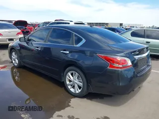2015 Nissan Altima SV with VIN 1N4AL3AP2FC225140, listed as a IAAI auction lot 42073500 with 190,754 mi miles and . Bid and sale history available at carsss.com. Image 3.