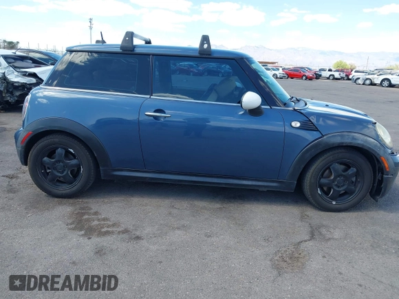 2010 MINI Hardtop with VIN WMWMF3C52ATZ25692, listed as a IAAI auction lot 42228774 with 137,827 mi miles and . Bid and sale history available at DreamBid. Image 14.