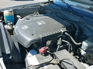 2005 Toyota Tacoma PreRunner z VIN 5TEKU72N55Z073581, wystawiony jako IAAI lot #43056533 z przebiegiem 147 200 mil mil oraz . Historia ofert i sprzedaży dostępna na DreamBid. Obrazek 21.