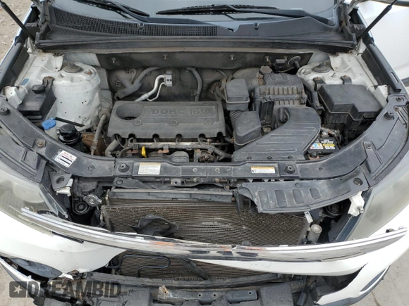 2011 Kia Sorento LX with VIN 5XYKTCA19BG181928, listed as a Copart auction lot 50621165 with Not Provided miles and Salvage Title. Bid and sale history available at DreamBid. Image 12.