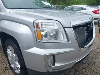 2016 GMC Terrain SLT z VIN 2GKFLUE36G6173300, wystawiony jako IAAI lot #42231725 z przebiegiem 139 341 mil mil oraz . Historia ofert i sprzedaży dostępna na DreamBid. Obrazek 18.