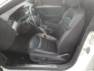 2019 Volkswagen Arteon SEL R-Line с VIN WVWSR7AN2KE026493, выставлен на аукционе Copart как лот 57613183 с пробегом 53 277 миль миль и . История ставок и продаж доступна на DreamBid. Изображение 7.