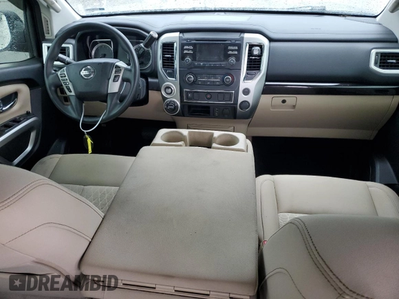 2017 Nissan Titan SV z VIN 1N6AA1EJ1HN572201, wystawiony jako Copart lot #54066705 z przebiegiem Nie podano mil oraz Czysty tytuł • Clean title. Historia ofert i sprzedaży dostępna na DreamBid. Obrazek 8.