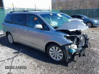 2011 Toyota Sienna LE with VIN 5TDJK3DC3BS015399, listed as a IAAI auction lot 41830181 with 155,985 mi miles. Bid and sale history available at carsss.com. Image 1.