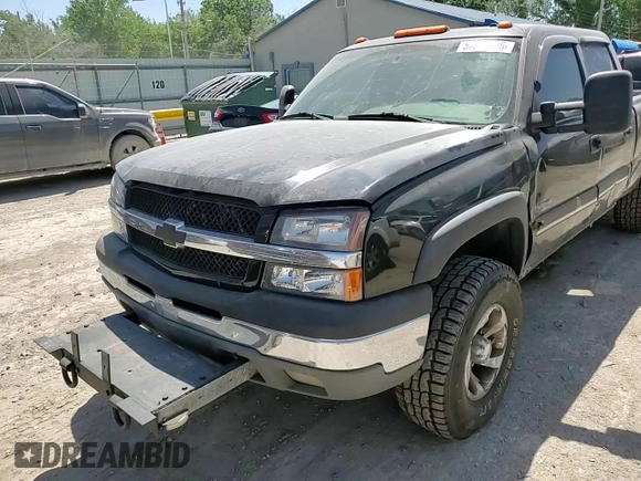 2003 Chevrolet Silverado 1500HD LS z VIN 1GCGC13U33F194292, wystawiony jako Copart lot #57865835 z przebiegiem 237 989 mil mil oraz Szkoda całkowita • Salvage title. Historia ofert i sprzedaży dostępna na DreamBid. Obrazek 13.