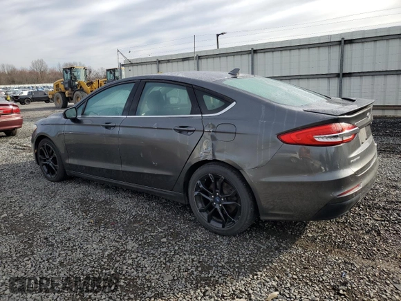 2020 Ford Fusion SE with VIN 3FA6P0HD3LR101198, listed as a Copart auction lot 50516445 with 42,221 mi miles and Salvage Title. Bid and sale history available at carsss.com. Image 2.