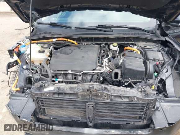 2020 Ford Escape Titanium Hybrid z VIN 1FMCU0DZ5LUB39205, wystawiony jako IAAI lot #42192828 z przebiegiem 47 878 mil mil oraz . Historia ofert i sprzedaży dostępna na DreamBid. Obrazek 10.