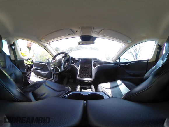 2015 Tesla Model S 85D with VIN 5YJSA1H2XFF084145, listed as a IAAI auction lot 42101755 with 105,660 mi miles. Bid and sale history available at carsss.com. Image 21.