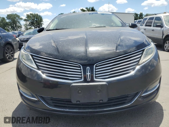 2014 Lincoln MKZ z VIN 3LN6L2GK3ER828065, wystawiony jako Copart lot #56925665 z przebiegiem 187 050 mil mil oraz Szkoda całkowita • Salvage title. Historia ofert i sprzedaży dostępna na DreamBid. Obrazek 5.