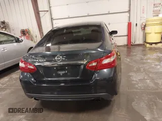 2018 Nissan Altima SR with VIN 1N4AL3AP6JC296186, listed as a IAAI auction lot 40828985 with 102,181 mi miles and . Bid and sale history available at DreamBid. Image 16.