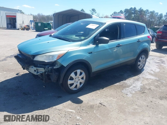 2013 Ford Escape S with VIN 1FMCU0F78DUA70572, listed as a IAAI auction lot 41880136 with 204,249 mi miles. Bid and sale history available at carsss.com. Image 17.