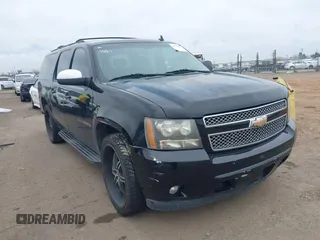 2008 Chevrolet Suburban LTZ with VIN 1GNFK163X8R216285, listed as a IAAI auction lot 41726057 with 1 mi miles. Bid and sale history available at carsss.com. Image 1.