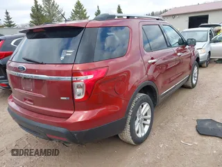 2014 Ford Explorer XLT z VIN 1FM5K8D86EGC39500, wystawiony jako IAAI lot #42096826 z przebiegiem 228 282 mil mil oraz . Historia ofert i sprzedaży dostępna na DreamBid. Obrazek 4.