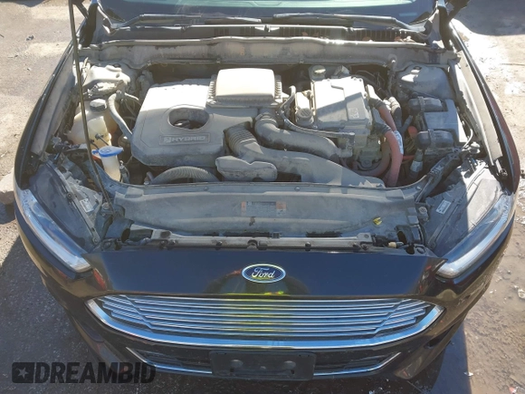 2013 Ford Fusion Titanium Hybrid with VIN 3FA6P0RU5DR339716, listed as a IAAI auction lot 41405835 with 197,840 mi miles. Bid and sale history available at carsss.com. Image 10.