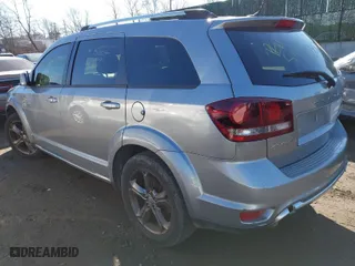 2015 Dodge Journey Crossroad with VIN 3C4PDCGG9FT682881, listed as a IAAI auction lot 41679540 with 999,999 mi miles. Bid and sale history available at carsss.com. Image 3.