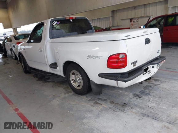 2002 Ford F-150 XL с VIN 1FTRF07232KA47835, выставлен на аукционе IAAI как лот 42718285 с пробегом 226 403 миль миль и . История ставок и продаж доступна на DreamBid. Изображение 3.