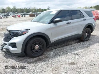 2023 Ford Police Interceptor Utility z VIN 1FM5K8ABXPGA35608, wystawiony jako IAAI lot #41857142 z przebiegiem 24 094 mil mil oraz . Historia ofert i sprzedaży dostępna na DreamBid. Obrazek 17.