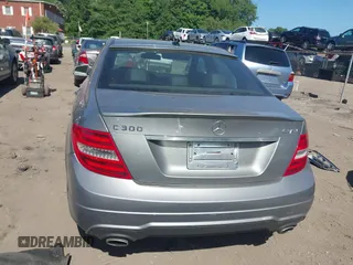 2013 Mercedes-Benz C 300 Sport с VIN WDDGF8AB0DA822279, выставлен на аукционе IAAI как лот 42551907 с пробегом 115 854 миль миль и . История ставок и продаж доступна на DreamBid. Изображение 16.