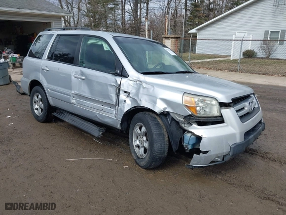 2006 Honda Pilot EX with VIN 2HKYF18426H553632, listed as a IAAI auction lot 41656610 with 154,470 mi miles. Bid and sale history available at carsss.com. Image 1.