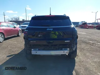 2022 Jeep Compass Latitude with VIN 3C4NJDBB4NT134481, listed as a IAAI auction lot 41973387 with 97,533 mi miles and . Bid and sale history available at DreamBid. Image 16.