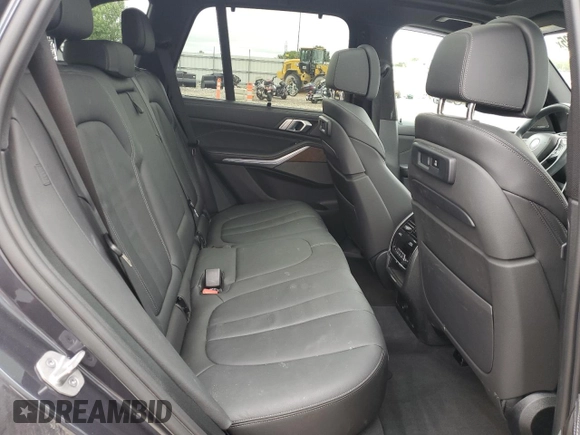 2021 BMW X5 xDrive40i with VIN 5UXCR6C01M9E49207, listed as a Copart auction lot 63399795 with 50,818 mi miles and Salvage title. Bid and sale history available at DreamBid. Image 10.