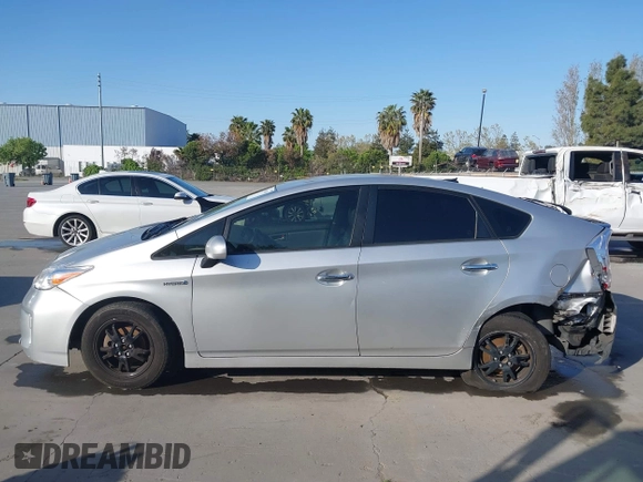 2013 Toyota Prius One with VIN JTDKN3DU6D5687163, listed as a IAAI auction lot 42034445 with 354,736 mi miles. Bid and sale history available at carsss.com. Image 14.