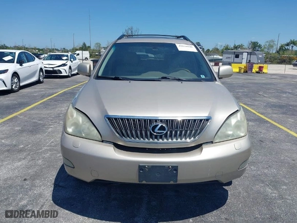 2005 Lexus RX 330 with VIN 2T2HA31U05C059173, listed as a IAAI auction lot 42039940 with 165,393 mi miles. Bid and sale history available at carsss.com. Image 6.