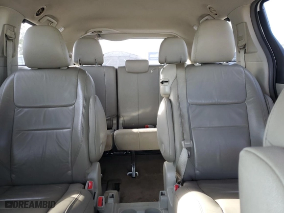 2016 Toyota Sienna XLE with VIN 5TDYK3DC6GS701880, listed as a Copart auction lot 82774484 with 198,538 mi miles and Salvage Title. Bid and sale history available at carsss.com. Image 10.