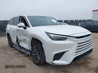 2024 Lexus TX 350 z VIN 5TDAAAB6XRS010439, wystawiony jako IAAI lot #41500412 z przebiegiem 13 501 mil mil oraz . Historia ofert i sprzedaży dostępna na DreamBid. Obrazek 1.