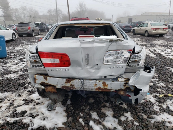 2006 Lincoln Zephyr with VIN 3LNHM26166R639927, listed as a Copart auction lot 39766244 with 122,090 mi miles and Salvage Title. Bid and sale history available at carsss.com. Image 6.