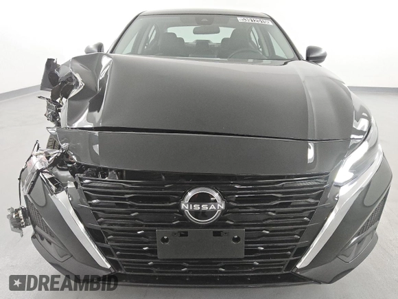 2025 Nissan Altima SV with VIN 1N4BL4DV3SN370643, listed as a Copart auction lot 53912515 with 2,074 mi miles and Clean Title. Bid and sale history available at DreamBid. Image 5.