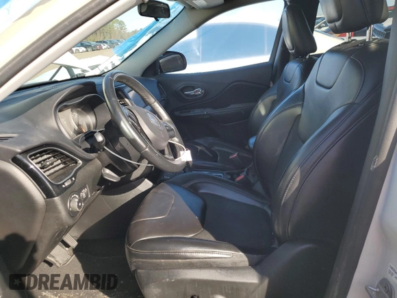 2019 Jeep Cherokee Latitude Plus with VIN 1C4PJLLB7KD338758, listed as a Copart auction lot 46354245 with 106,328 mi miles and Salvage Title. Bid and sale history available at carsss.com. Image 7.