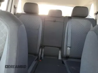 2019 Volkswagen Tiguan S z VIN 3VV0B7AX6KM015635, wystawiony jako Copart lot #47340135 z przebiegiem 156 774 mil mil oraz Szkoda całkowita • Salvage title. Historia ofert i sprzedaży dostępna na DreamBid. Obrazek 10.