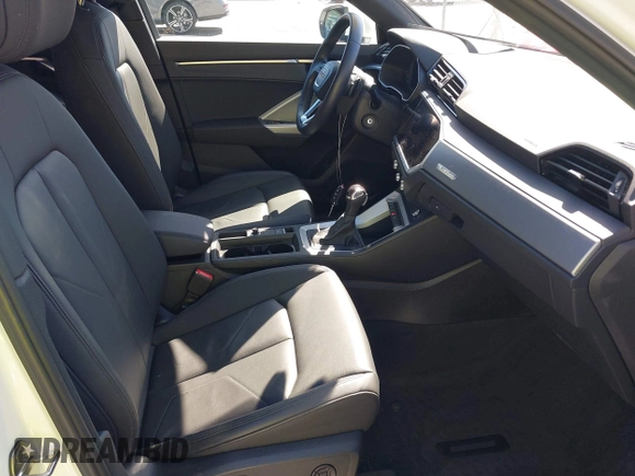 2022 Audi Q3 S line Premium with VIN WA1DECF32N1148121, listed as a IAAI auction lot 42304046 with 19,547 mi miles and . Bid and sale history available at DreamBid. Image 5.