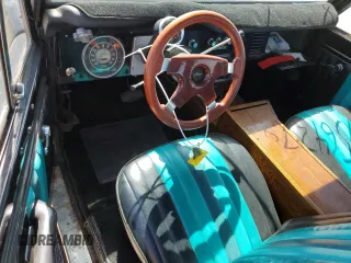 1977 Ford Bronco z VIN U15GLZ00328, wystawiony jako Copart lot #75642474 z przebiegiem Nie podano mil oraz Szkoda całkowita • Salvage title. Historia ofert i sprzedaży dostępna na DreamBid. Obrazek 8.