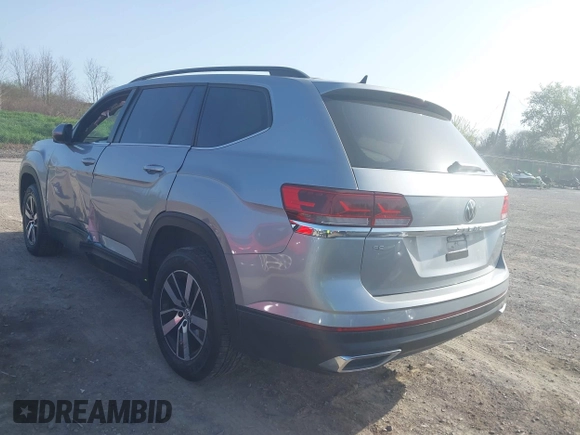 2021 Volkswagen Atlas SE z VIN 1V2LP2CA1MC538847, wystawiony jako IAAI lot #42134093 z przebiegiem 66 678 mil mil oraz . Historia ofert i sprzedaży dostępna na DreamBid. Obrazek 3.