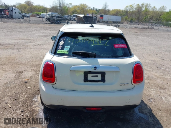 2015 MINI Hardtop 4 Door with VIN WMWXS5C53FT832742, listed as a IAAI auction lot 42059417 with 114,671 mi miles and . Bid and sale history available at DreamBid. Image 16.