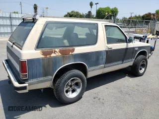 1985 Chevrolet Blazer с VIN 1G8CT18B5F8156619, выставлен на аукционе Copart как лот 61977745 с пробегом 22 993 миль миль и Чистый • Clean title. История ставок и продаж доступна на DreamBid. Изображение 3.