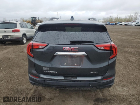 2018 GMC Terrain SLE z VIN 3GKALTEV5JL303379, wystawiony jako Copart lot #56303395 z przebiegiem Nie podano mil oraz Szkody całkowita. Historia ofert i sprzedaży dostępna na DreamBid. Obrazek 6.