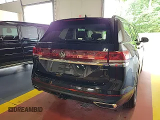 2024 Volkswagen Atlas SE with VIN 1V2HR2CA7RC575005, listed as a IAAI auction lot 42731226 with 14,322 mi miles and . Bid and sale history available at DreamBid. Image 24.