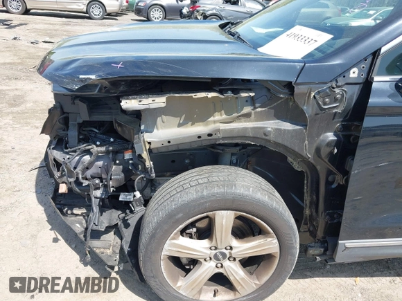 2018 Lincoln MKC Premiere with VIN 5LMCJ1C93JUL00872, listed as a IAAI auction lot 41933337 with 82,493 mi miles and . Bid and sale history available at DreamBid. Image 6.