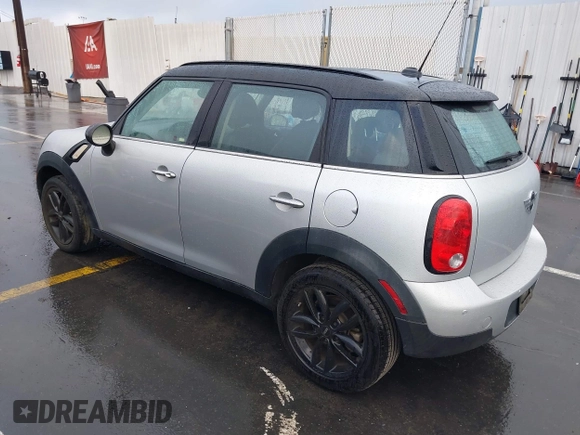 2015 MINI Countryman with VIN WMWZB3C52FWR45805, listed as a IAAI auction lot 41784638 with 41,204 mi miles and . Bid and sale history available at DreamBid. Image 3.
