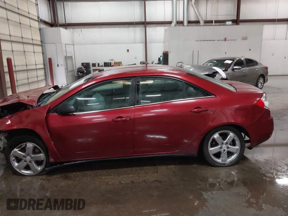 2008 Pontiac G6 1SV Value Leader z VIN 1G2ZF57BX84123601, wystawiony jako IAAI lot #42152501 z przebiegiem Nie podano mil oraz . Historia ofert i sprzedaży dostępna na DreamBid. Obrazek 14.