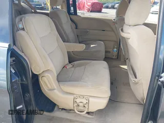 2005 Honda Odyssey LX z VIN 5FNRL38205B128740, wystawiony jako IAAI lot #42209974 z przebiegiem 183 014 mil mil oraz . Historia ofert i sprzedaży dostępna na DreamBid. Obrazek 8.