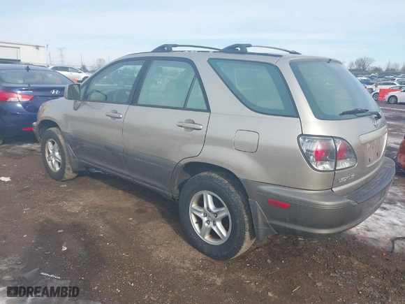2001 Lexus RX 300 with VIN JTJHF10UX10186798, listed as a IAAI auction lot 41658998 with 177,746 mi miles. Bid and sale history available at carsss.com. Image 3.