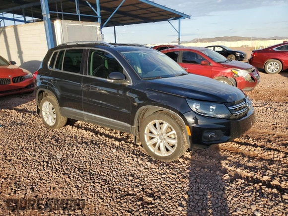 2015 Volkswagen Tiguan SEL with VIN WVGAV7AX2FW524276, listed as a Copart auction lot 63631995 with 87,284 mi miles and Salvage title. Bid and sale history available at DreamBid. Image 4.