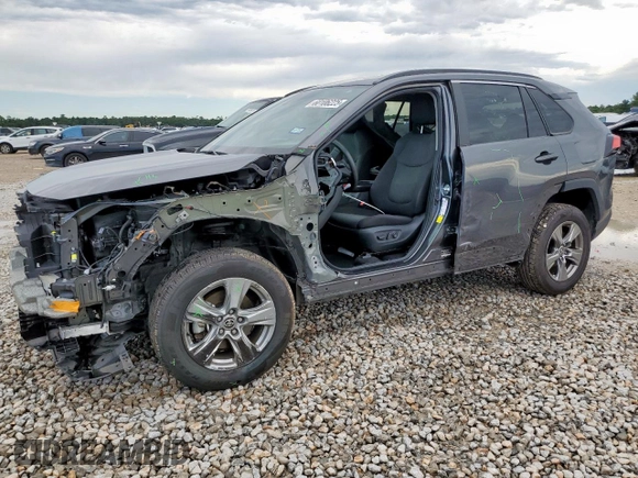 2022 Toyota RAV4 XLE with VIN 2T3W1RFV3NC207789, listed as a Copart auction lot 60106225 with 87,477 mi miles and Salvage title. Bid and sale history available at DreamBid. Image 1.