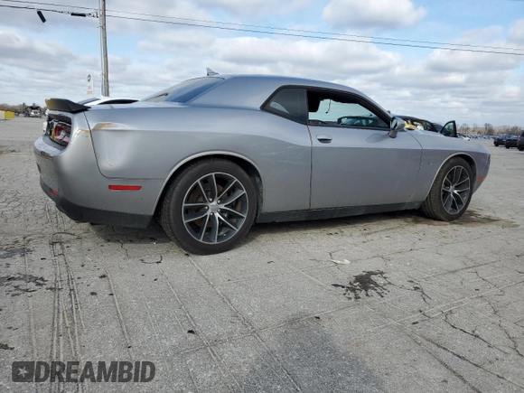 2016 Dodge Challenger 392 Hemi Scat Pack Shaker z VIN 2C3CDZFJ3GH349976, wystawiony jako Copart lot #45194535 z przebiegiem 107 978 mil mil oraz Czysty tytuł • Clean title. Historia ofert i sprzedaży dostępna na DreamBid. Obrazek 3.