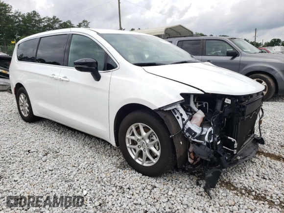 2025 Chrysler Pacifica Select z VIN 2C4RC1BG9SR519362, wystawiony jako Copart lot #58717425 z przebiegiem 4 662 mil mil oraz Szkoda całkowita • Salvage title. Historia ofert i sprzedaży dostępna na DreamBid. Obrazek 4.